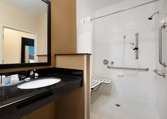 Fairfield Kankakee Hotel