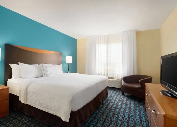 Fairfield Kankakee 3*