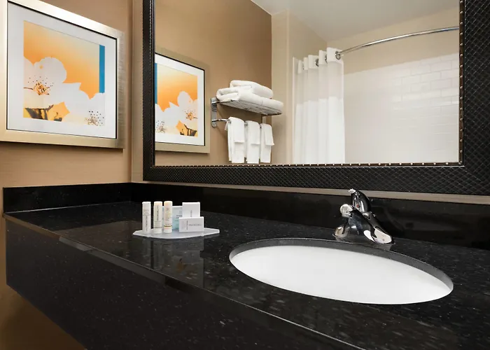 Fairfield Kankakee Hotel