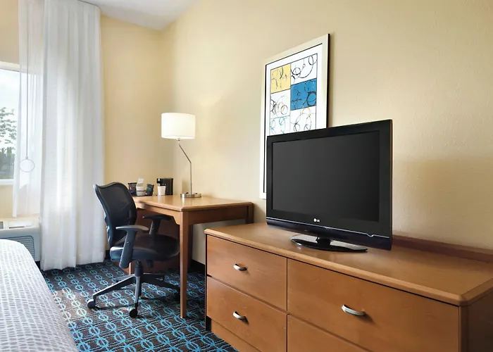 Hotel Fairfield Kankakee 3*