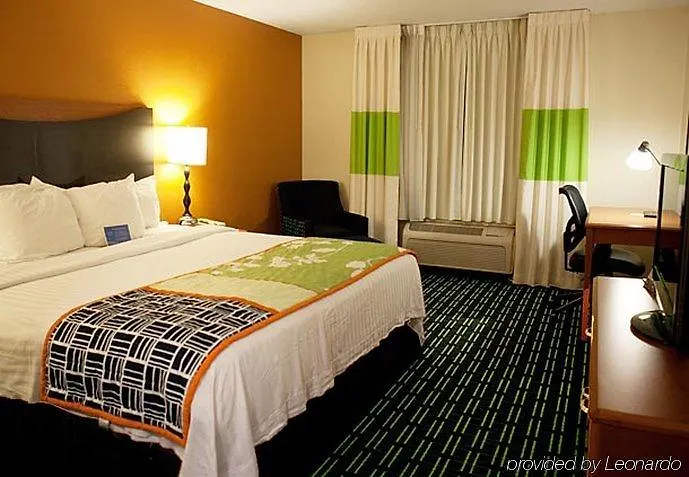 Fairfield Kankakee 3*