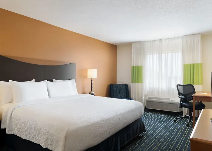 Hotel Fairfield Kankakee 3*